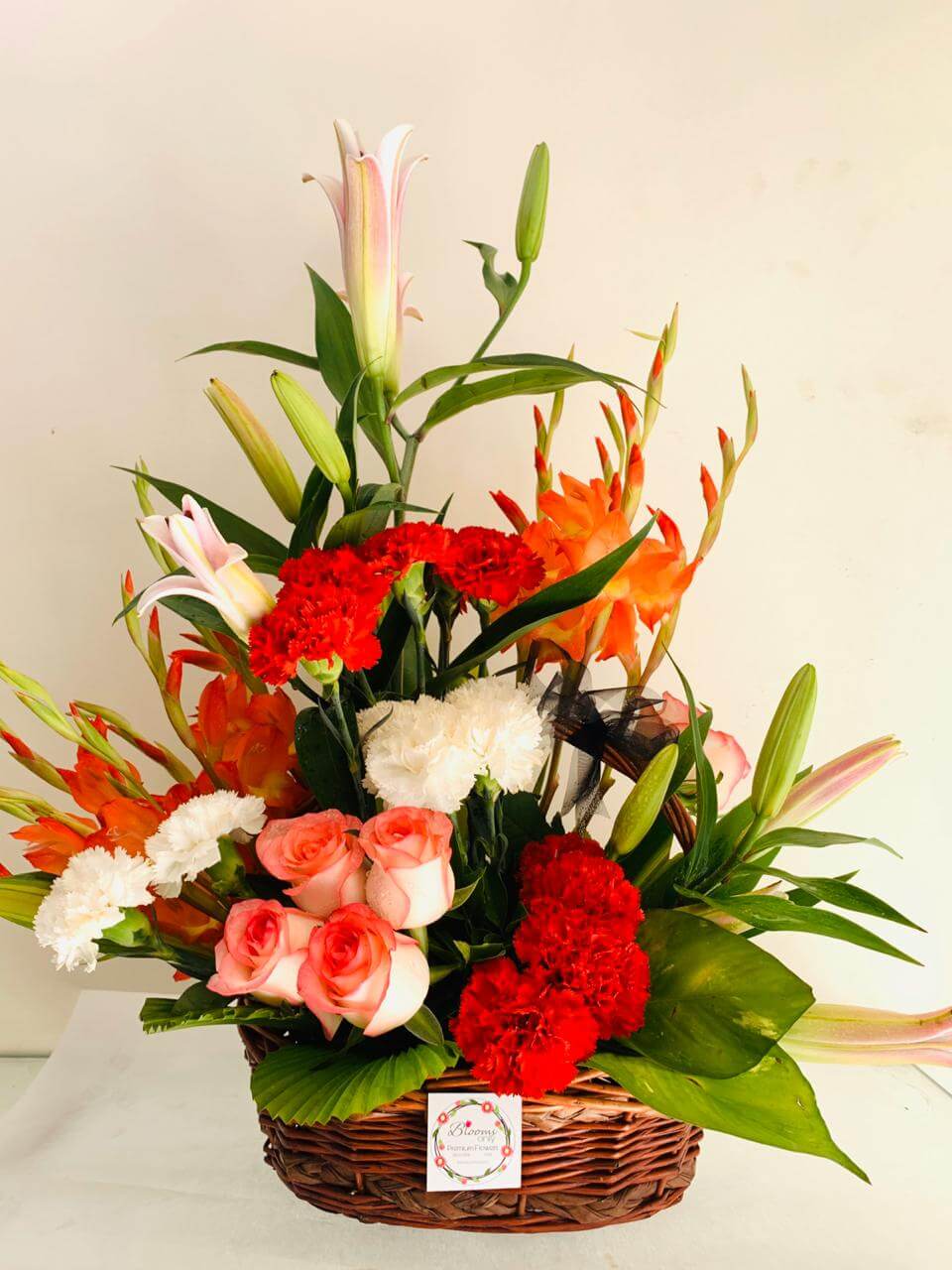 Send Beautiful Color Bouquet to Pune