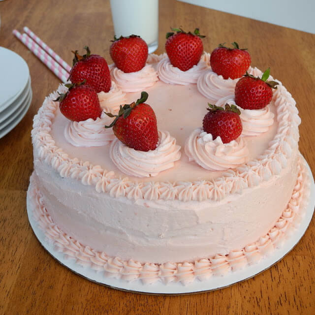 Sam's Club Strawberry Cake (Homemade Recipe) - Southern Plate